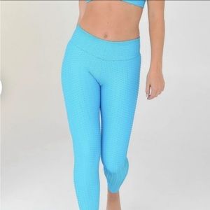 Bootybybrabants LBL Workout Leggings in Powder Blue